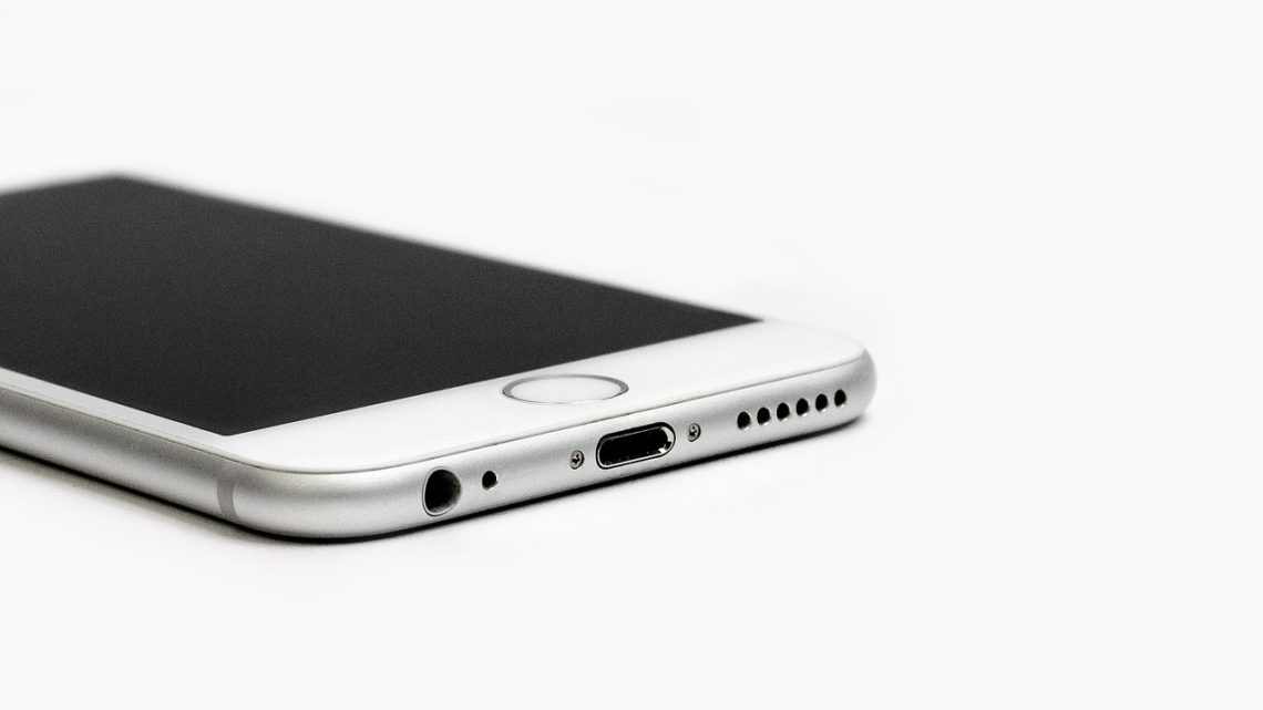 एप्पल की नई रणनीति: iPhone 18 की लॉन्चिंग में हो सकती है देरी, 2026 में फोल्डेबल फोन पर रहेगा फोकस